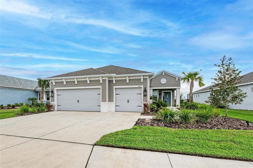 Active With Contract: $599,900 (3 beds, 2 baths, 2274 Square Feet)