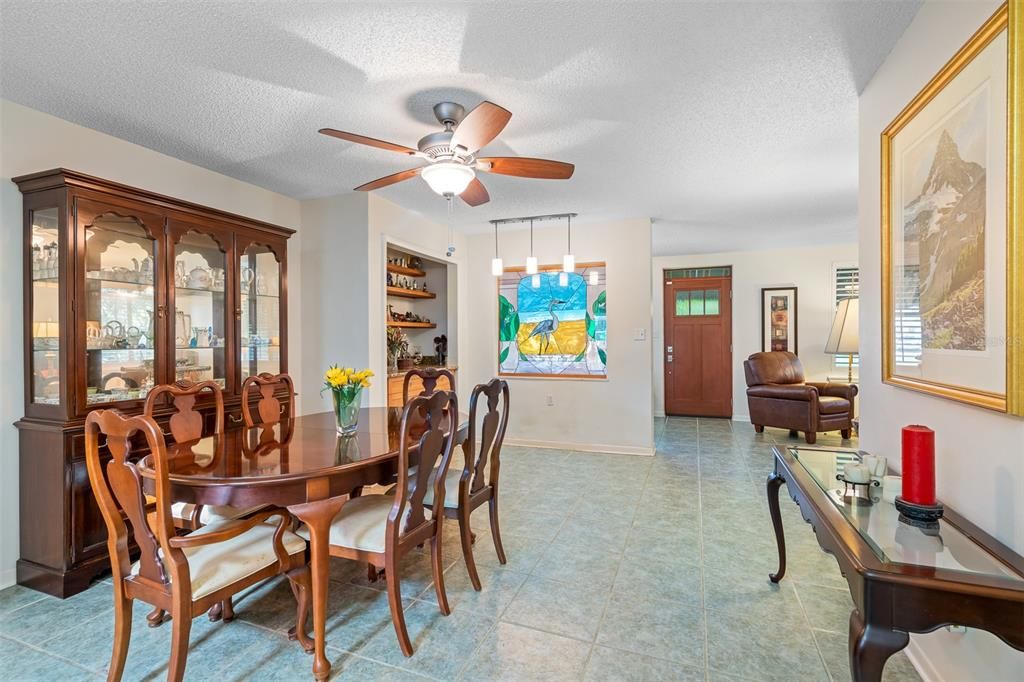 Recently Sold: $895,000 (3 beds, 2 baths, 1616 Square Feet)