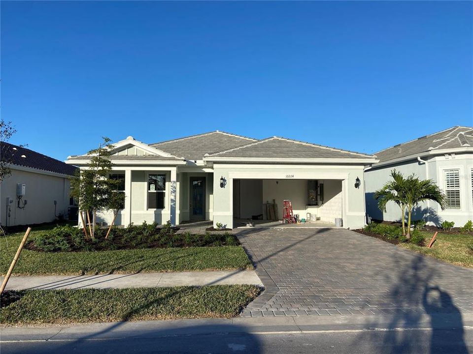 Recently Sold: $937,295 (3 beds, 3 baths, 2056 Square Feet)