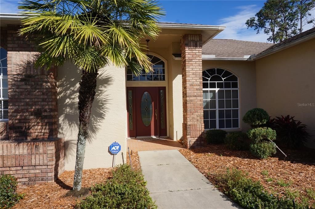 Recently Sold: $405,000 (3 beds, 2 baths, 2454 Square Feet)