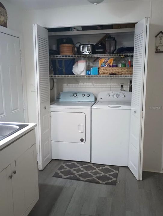 For Sale: $132,000 (3 beds, 1 baths, 1290 Square Feet)