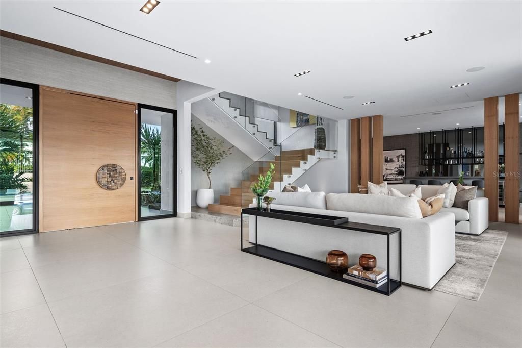 Recently Sold: $4,500,000 (5 beds, 5 baths, 5973 Square Feet)