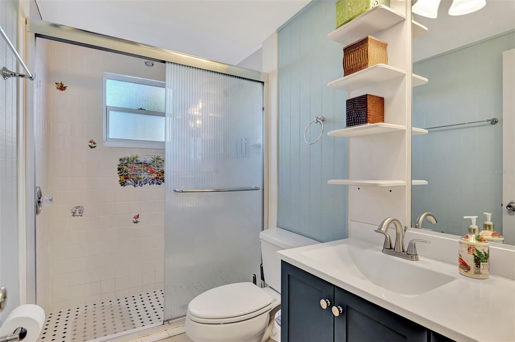 BATHROOM 2 IN THE MAIN HOME.