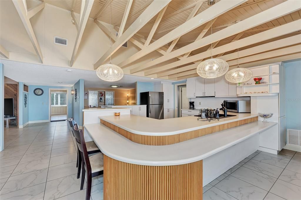 LARGE KITCHEN WITH NEW APPLIANCES.