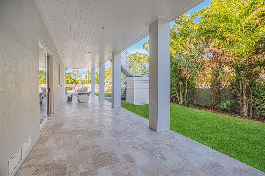 Active With Contract: $3,399,000 (4 beds, 4 baths, 4464 Square Feet)
