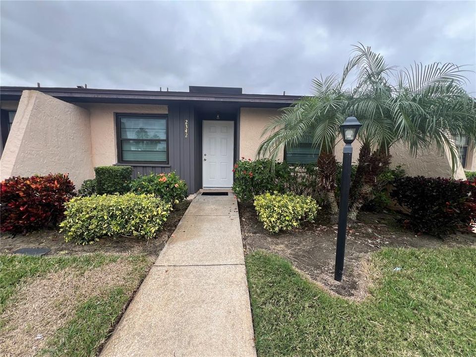 Recently Sold: $260,000 (2 beds, 2 baths, 991 Square Feet)