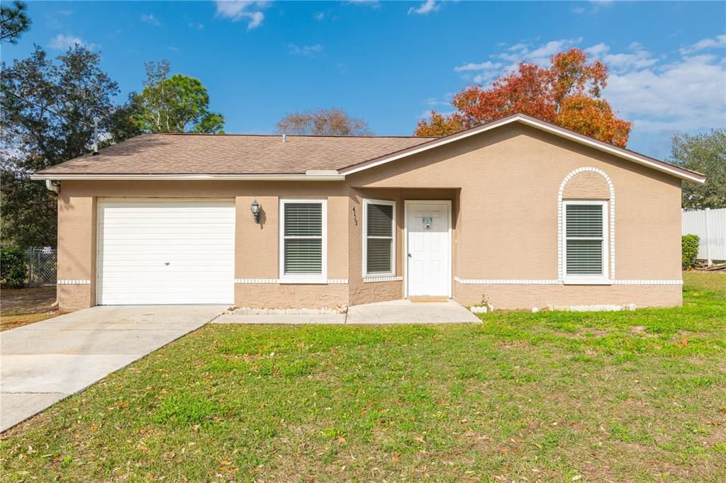 Недавно продано: $219,000 (2 спален, 2 ванн, 878 Квадратных фут)