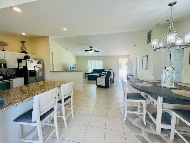 Recently Sold: $475,000 (3 beds, 2 baths, 1578 Square Feet)