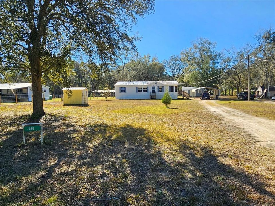 Recently Sold: $155,000 (3 beds, 2 baths, 1296 Square Feet)