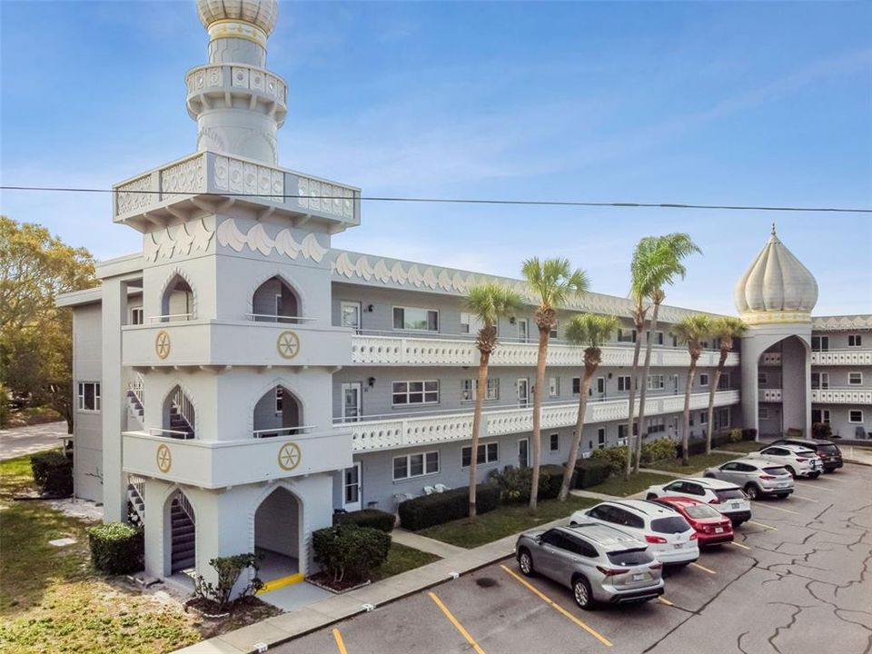 Recently Sold: $189,500 (2 beds, 2 baths, 1400 Square Feet)