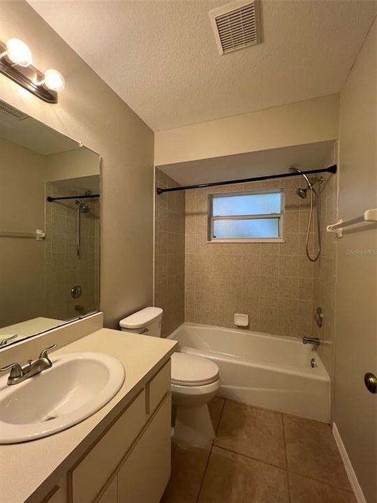 最近租的: $2,150 (3 贝兹, 2 浴室, 1553 平方英尺)