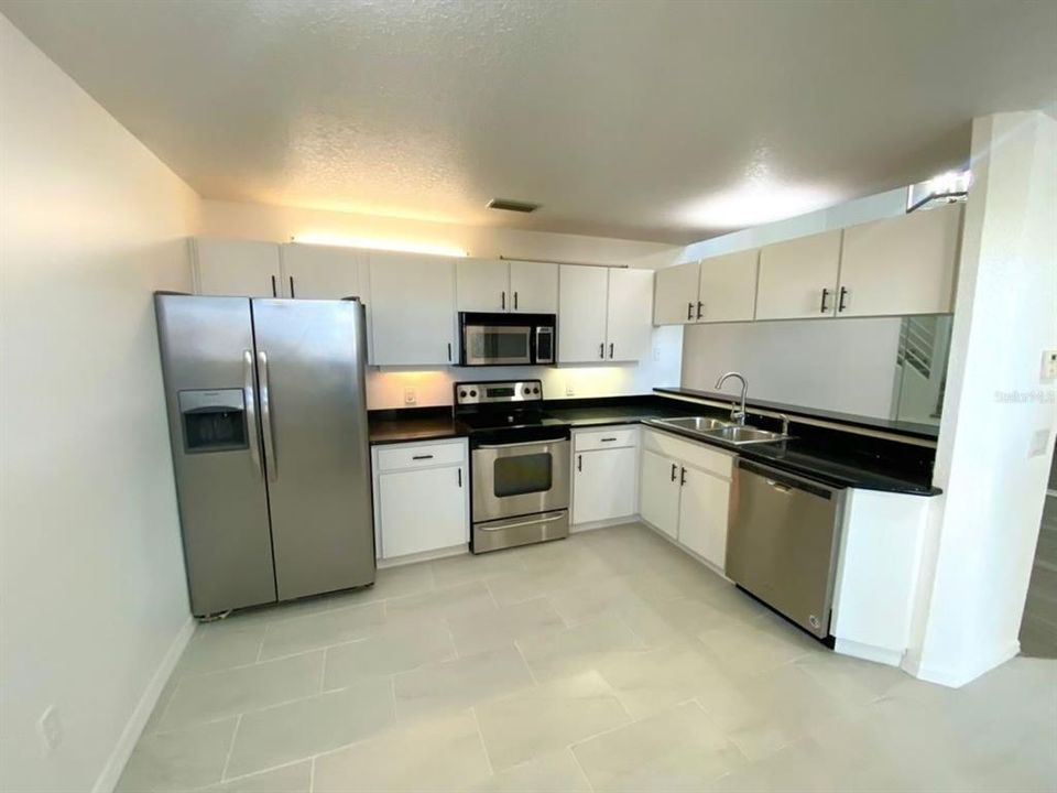 For Sale: $266,700 (3 beds, 2 baths, 1566 Square Feet)