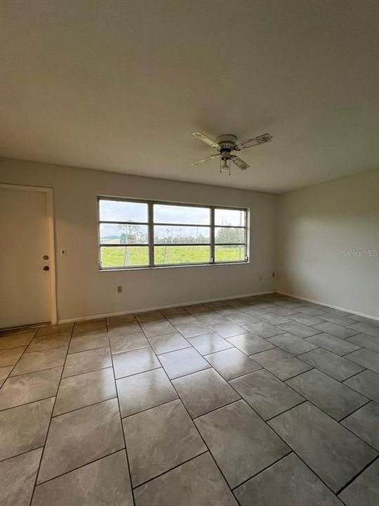 Recently Rented: $1,750 (2 beds, 2 baths, 1400 Square Feet)