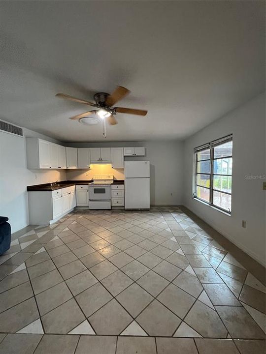 Recently Rented: $1,250 (1 beds, 1 baths, 510 Square Feet)