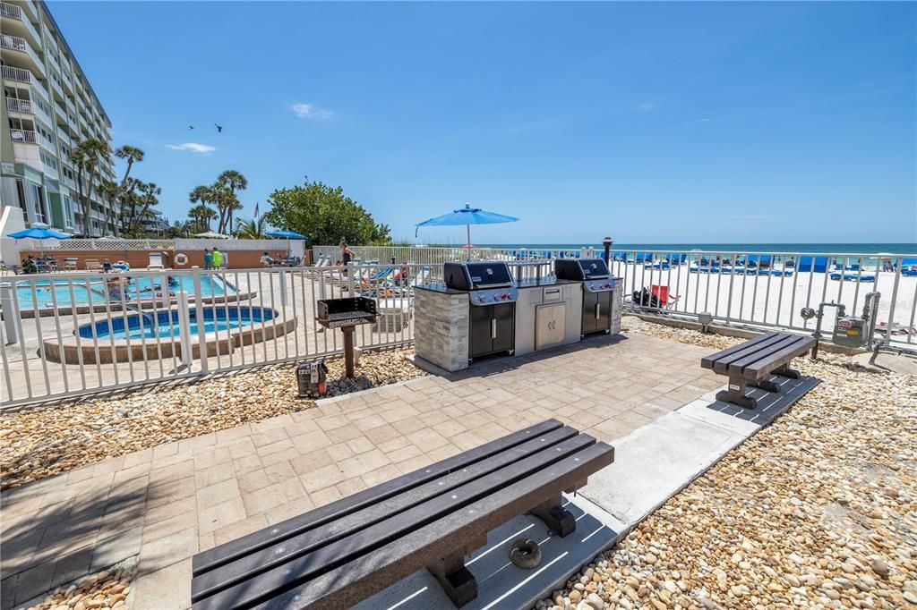 Active With Contract: $1,990,000 (4 beds, 2 baths, 2580 Square Feet)