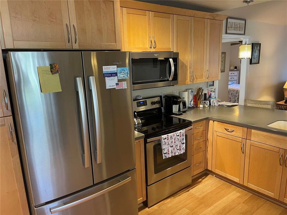 For Sale: $360,000 (3 beds, 2 baths, 1162 Square Feet)