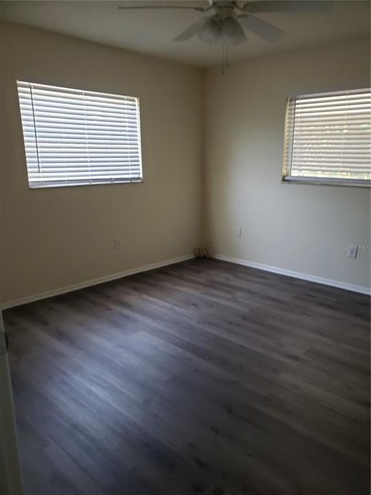 Active With Contract: $1,100 (1 beds, 1 baths, 526 Square Feet)