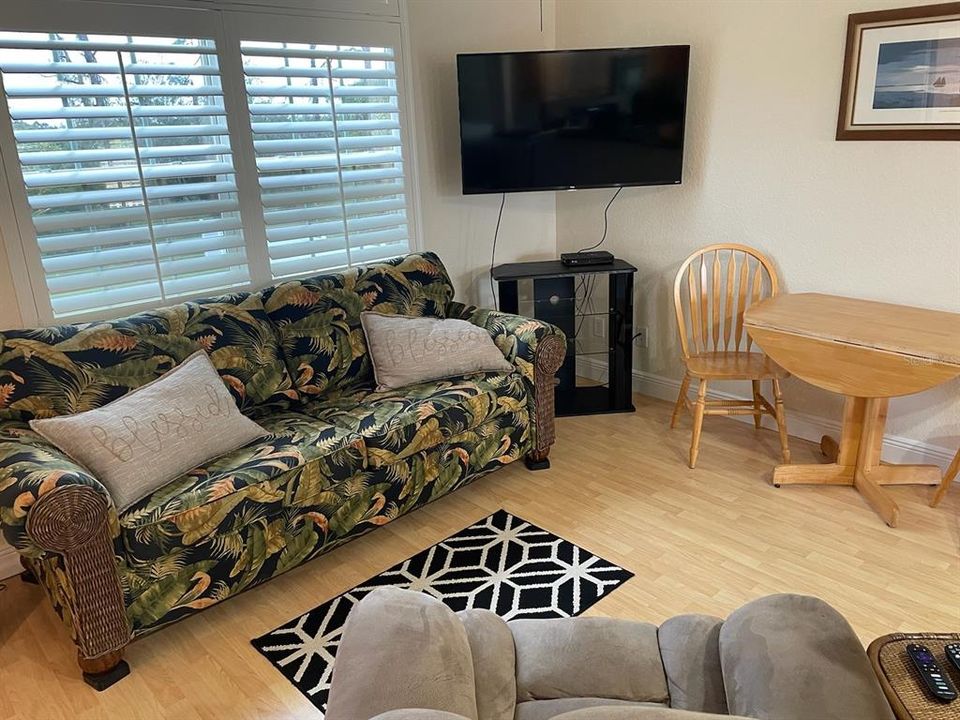For Rent: $2,500 (1 beds, 1 baths, 625 Square Feet)