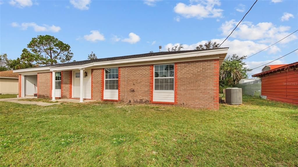 Recently Sold: $265,000 (3 beds, 2 baths, 1215 Square Feet)