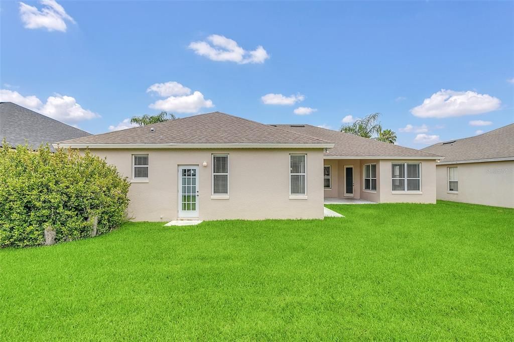 Active With Contract: $2,999 (4 beds, 3 baths, 2555 Square Feet)