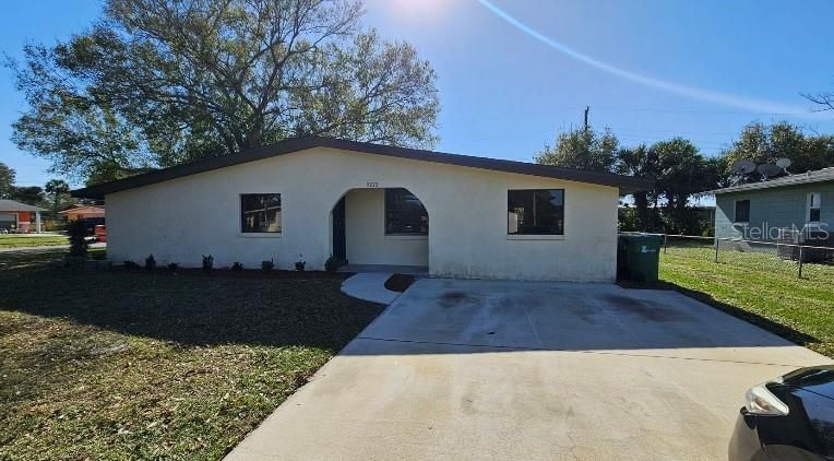Recently Sold: $199,900 (4 beds, 1 baths, 1216 Square Feet)