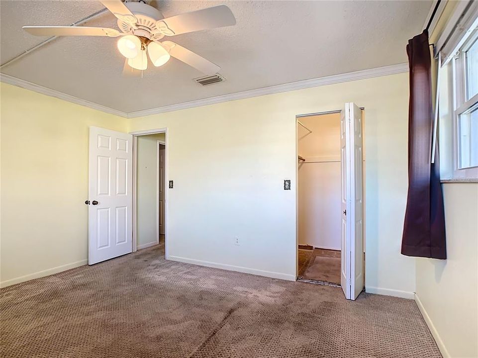 Active With Contract: $195,000 (2 beds, 2 baths, 1245 Square Feet)