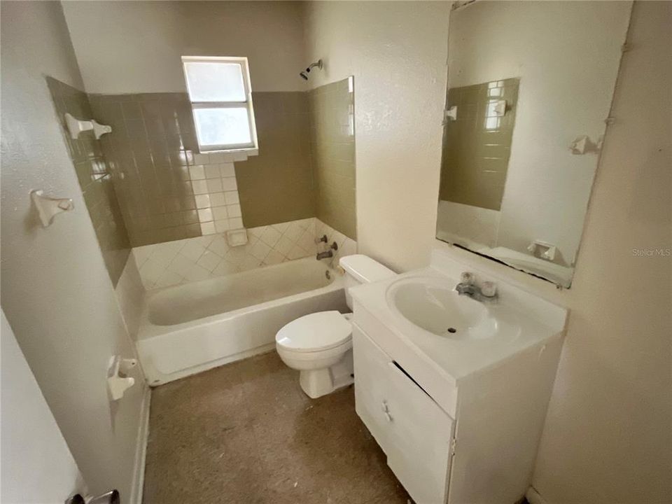 Recently Rented: $850 (2 beds, 1 baths, 672 Square Feet)