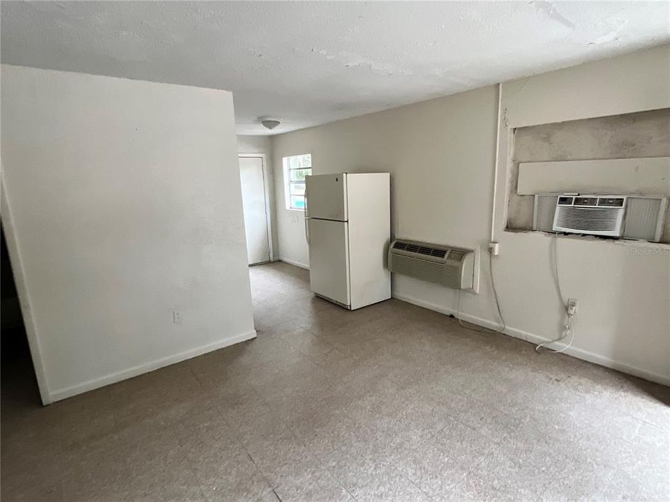 Recently Rented: $850 (2 beds, 1 baths, 672 Square Feet)