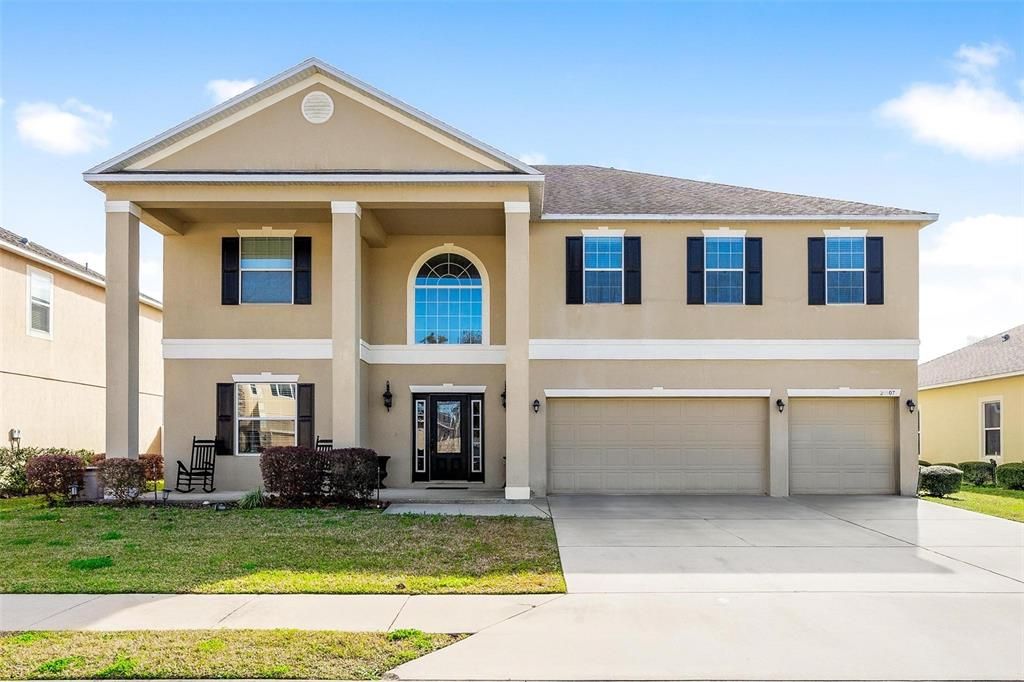 Recently Sold: $469,900 (6 beds, 4 baths, 3920 Square Feet)