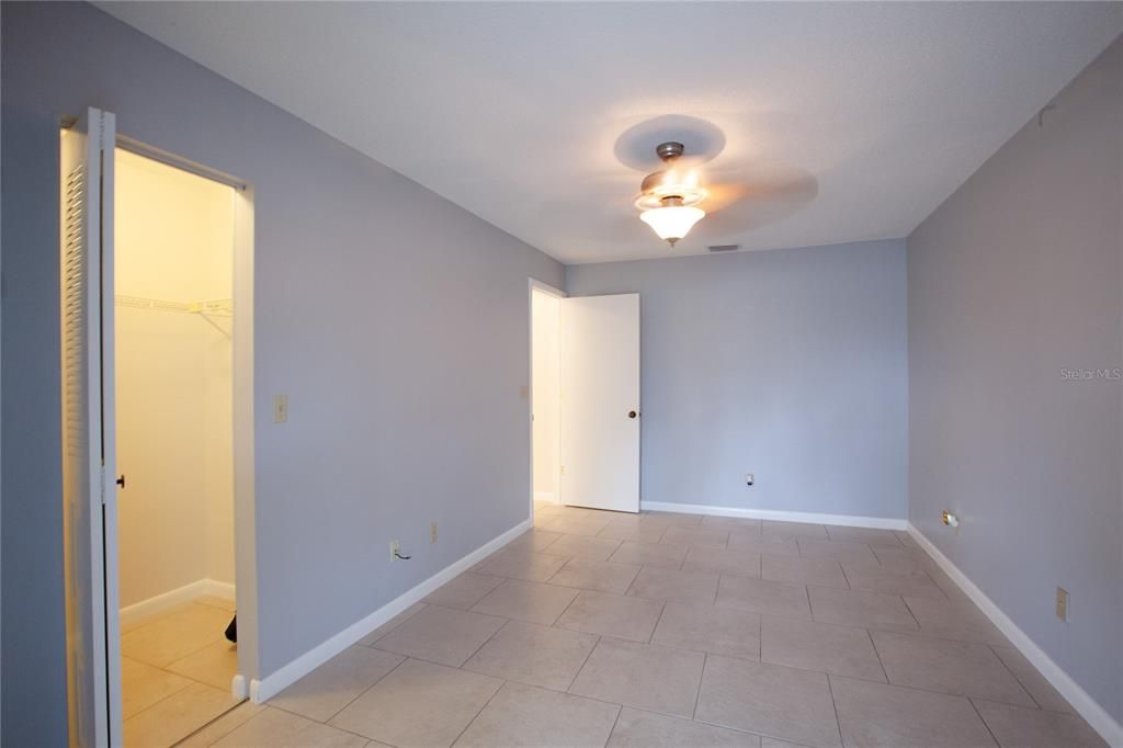 For Sale: $285,000 (2 beds, 2 baths, 1020 Square Feet)