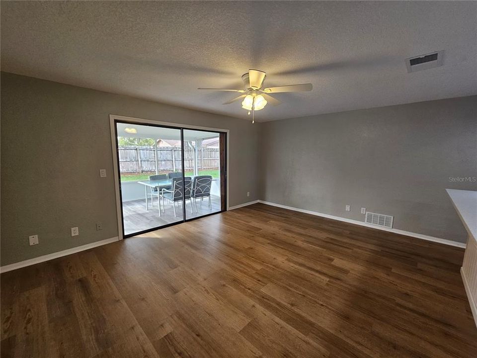 Recently Rented: $2,500 (3 beds, 2 baths, 1568 Square Feet)