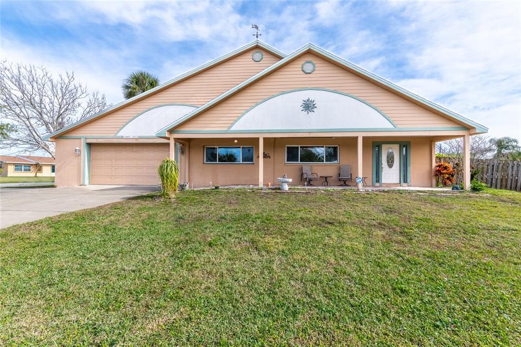 Vendido Recientemente: $749,999 (4 camas, 3 baños, 2724 Pies cuadrados)