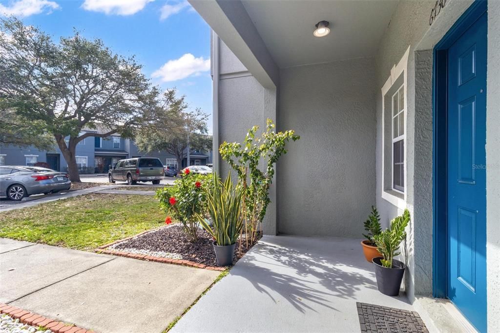 Active With Contract: $1,850 (2 beds, 2 baths, 1152 Square Feet)