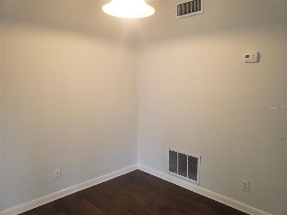 Recently Rented: $925 (1 beds, 1 baths, 676 Square Feet)