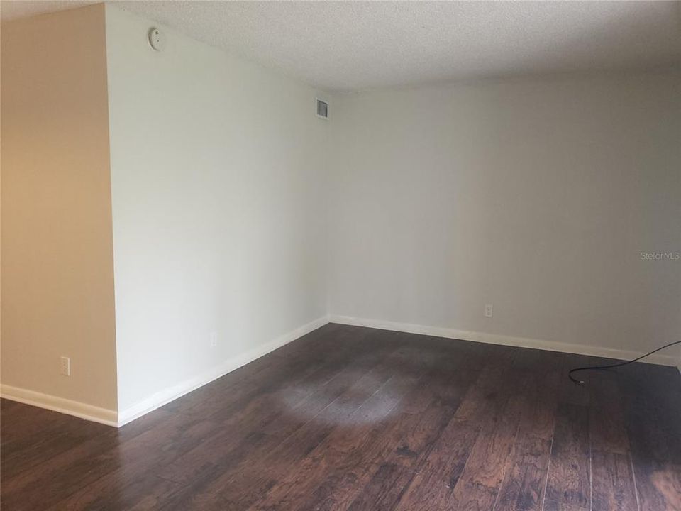 Recently Rented: $925 (1 beds, 1 baths, 676 Square Feet)