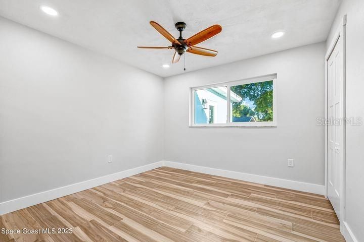 Recently Sold: $799,000 (3 beds, 2 baths, 1227 Square Feet)