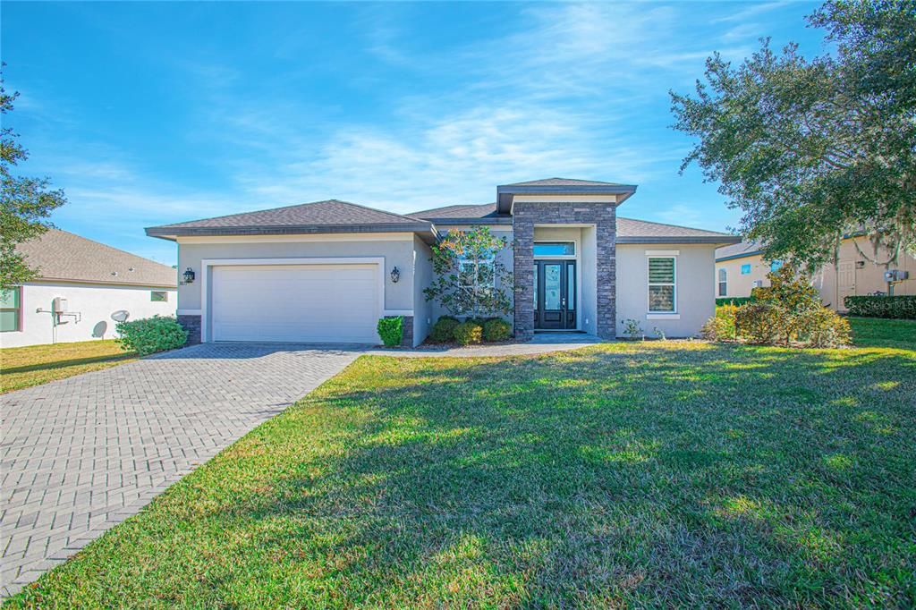 Active With Contract: $489,900 (4 beds, 2 baths, 2064 Square Feet)