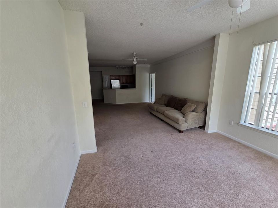 Activo con contrato: $175,000 (2 camas, 2 baños, 1166 Pies cuadrados)