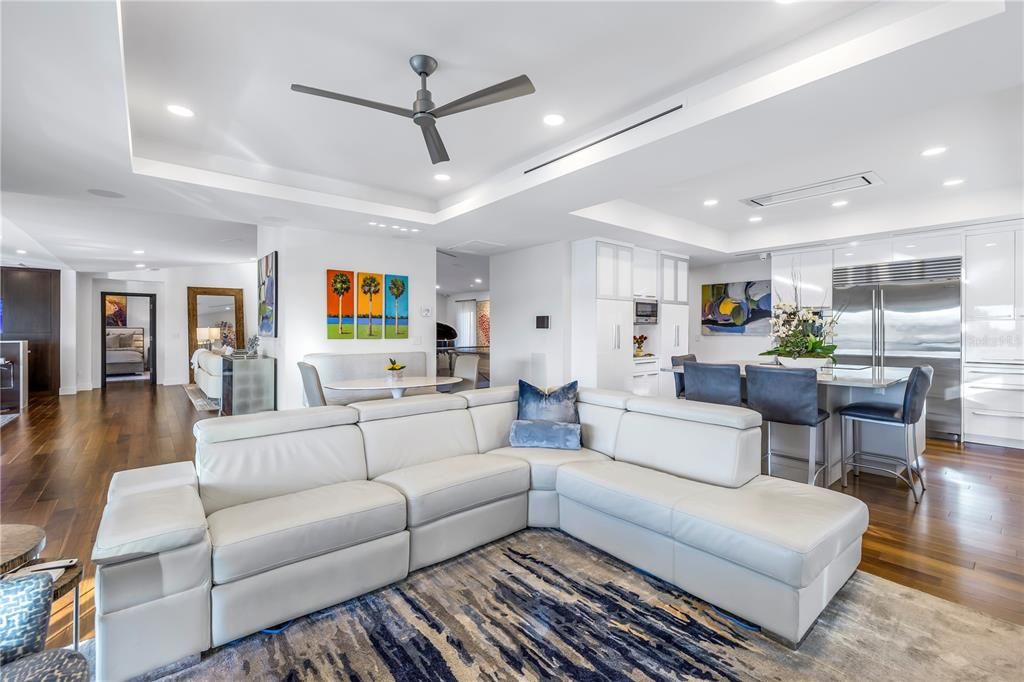 For Sale: $5,595,000 (5 beds, 5 baths, 5032 Square Feet)