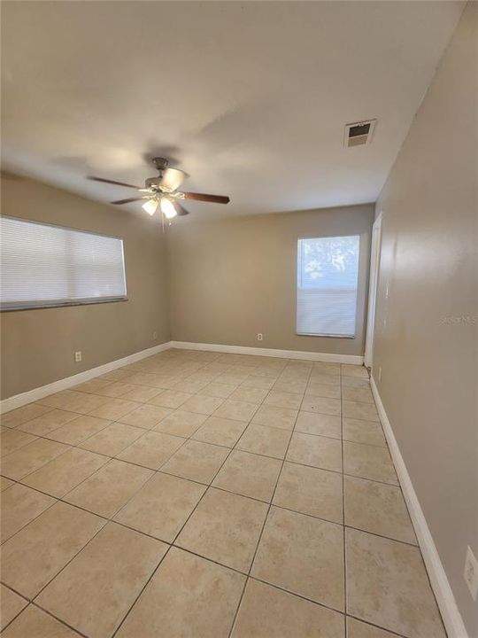 Recently Rented: $1,795 (3 beds, 2 baths, 1293 Square Feet)