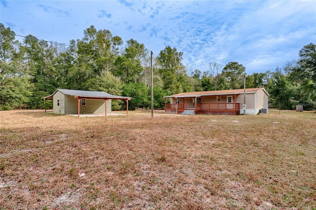 Recently Sold: $325,000 (3 beds, 2 baths, 1404 Square Feet)