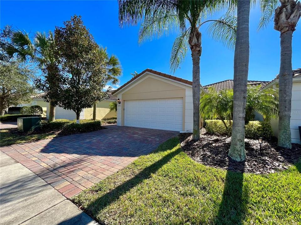 最近售出: $480,000 (3 贝兹, 2 浴室, 1554 平方英尺)