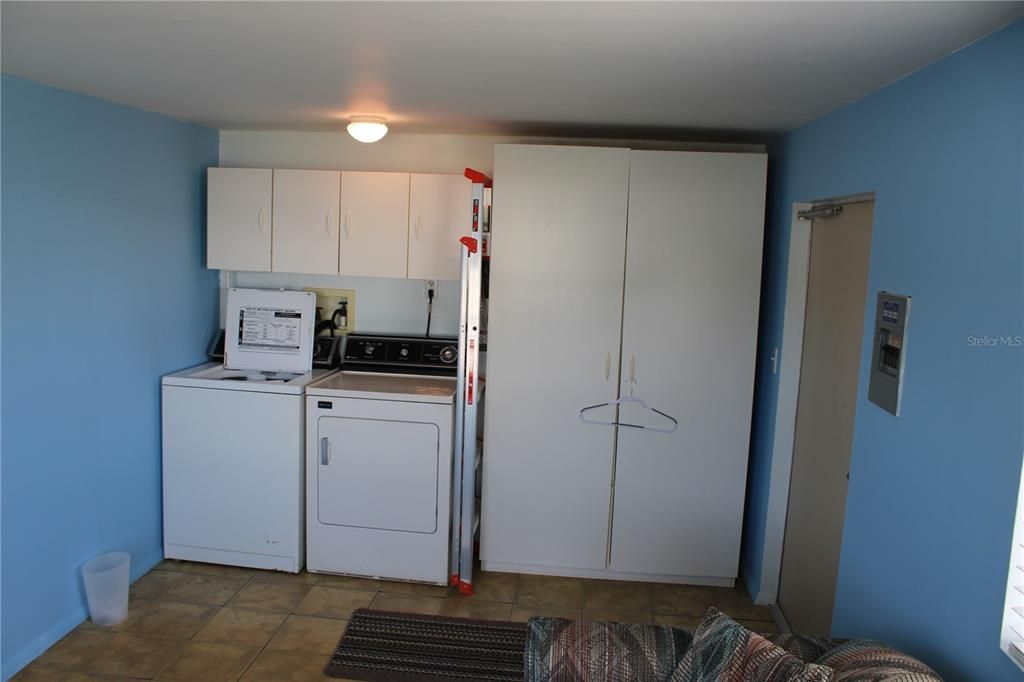 For Sale: $170,000 (1 beds, 1 baths, 552 Square Feet)