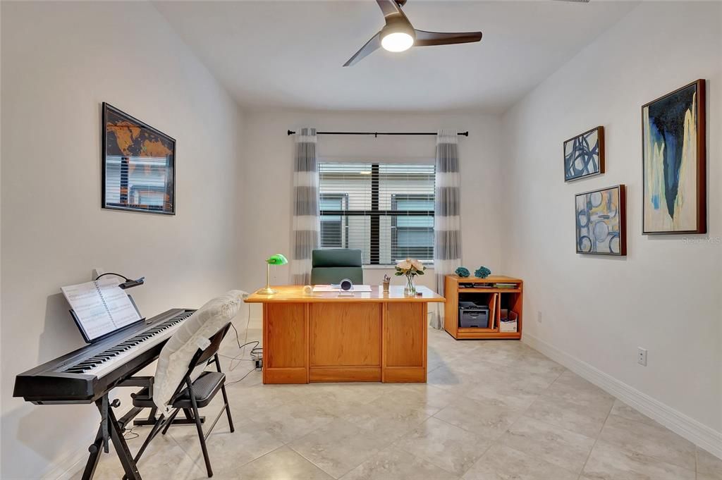 For Sale: $525,850 (2 beds, 2 baths, 2032 Square Feet)