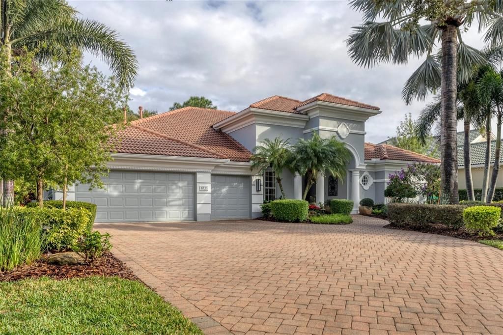 Recently Sold: $1,495,000 (3 beds, 3 baths, 2819 Square Feet)