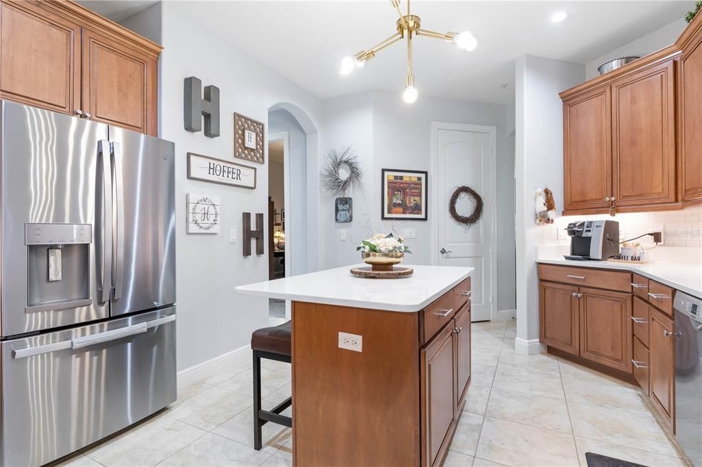 Active With Contract: $605,000 (3 beds, 2 baths, 2014 Square Feet)