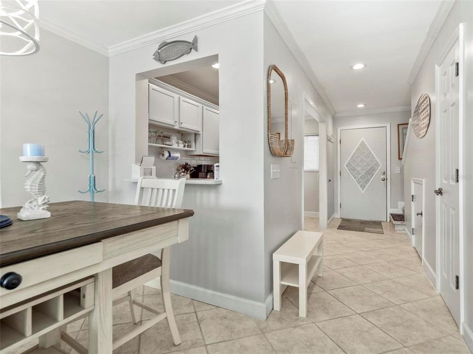 For Sale: $624,900 (2 beds, 2 baths, 1064 Square Feet)
