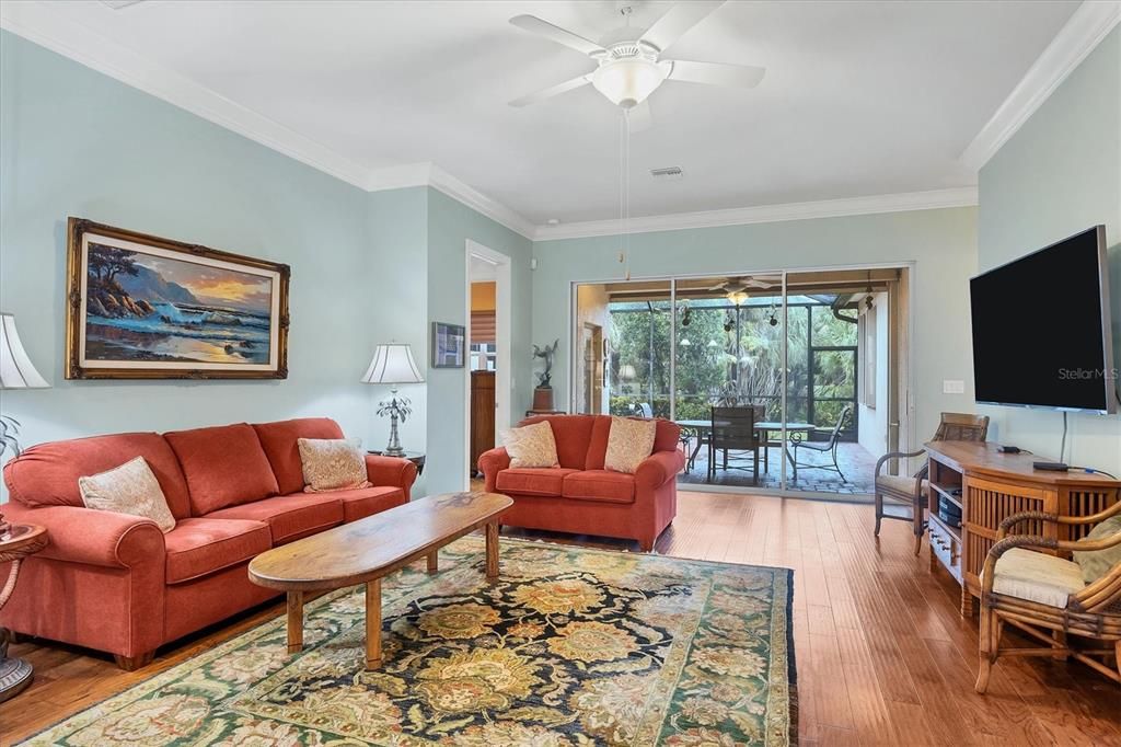 Active With Contract: $365,000 (3 beds, 2 baths, 1821 Square Feet)