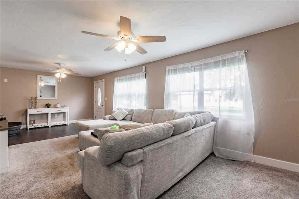 For Sale: $279,000 (4 beds, 2 baths, 2595 Square Feet)
