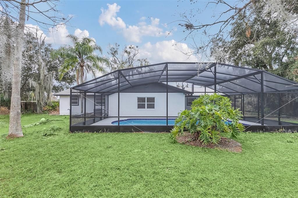 Recently Sold: $660,000 (4 beds, 2 baths, 1813 Square Feet)